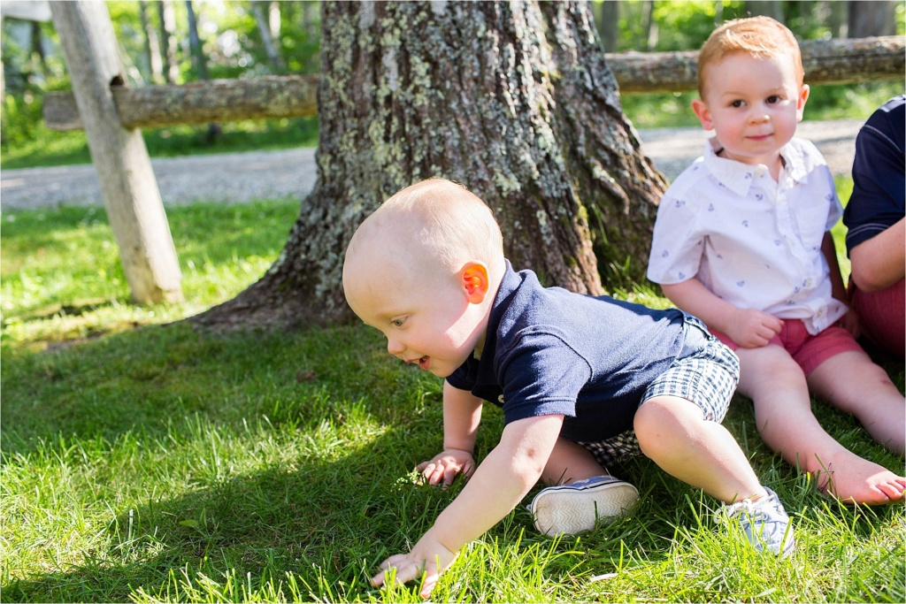 Fast toddlers portrait session