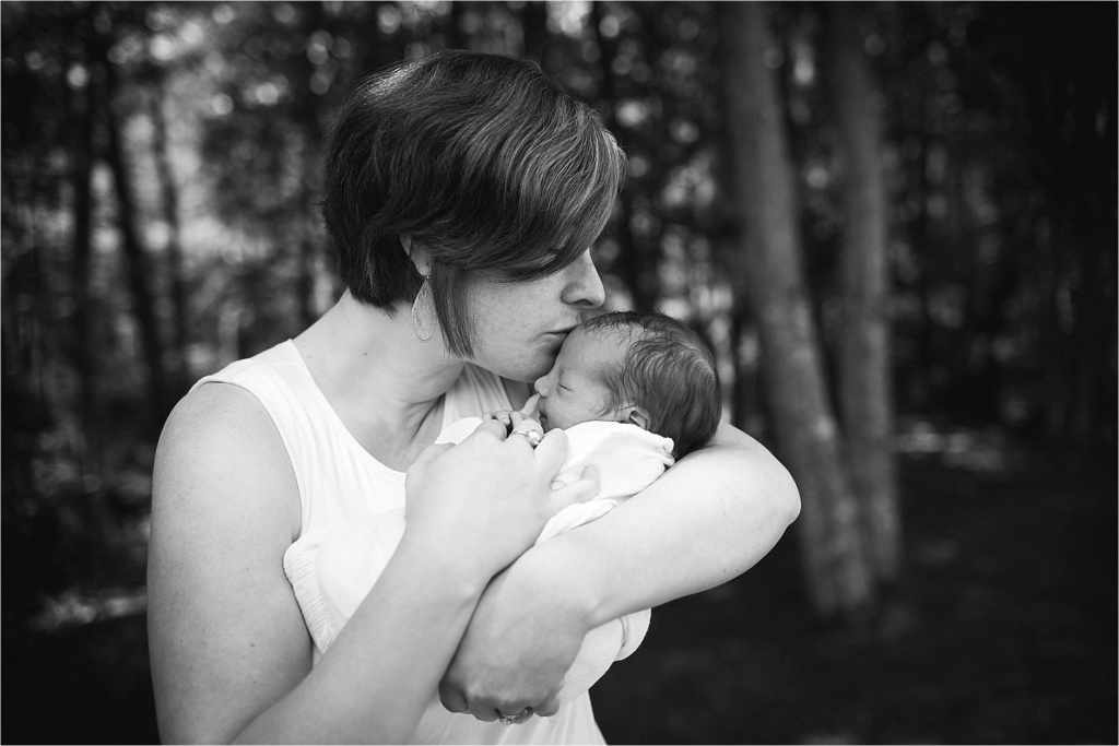 Maine Family Photgorapher black and white photo of mom and baby outside