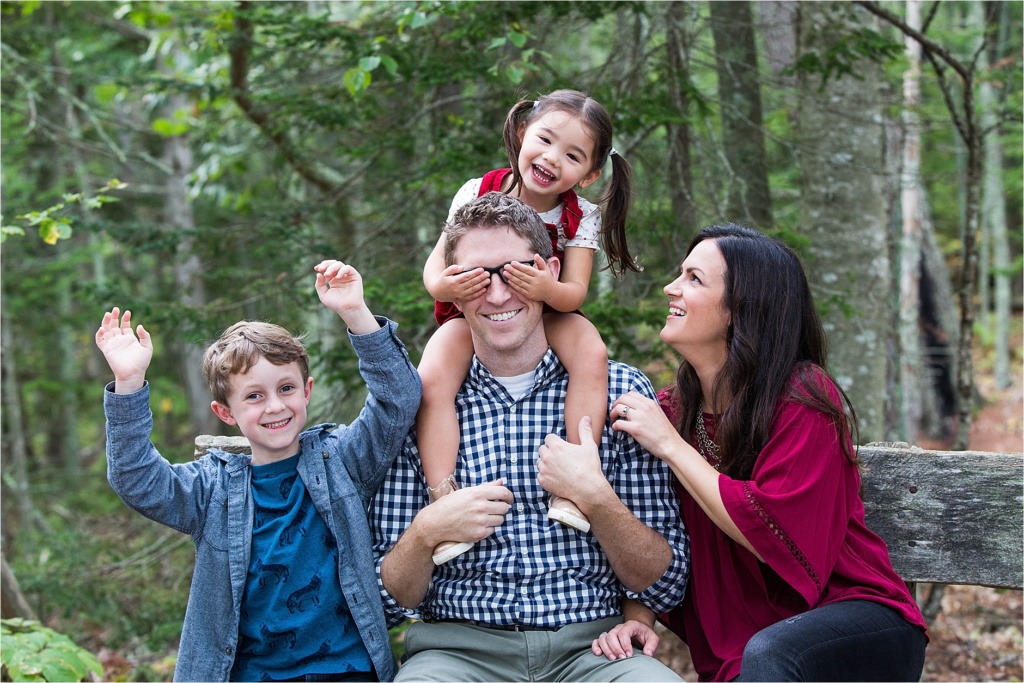 Wolfe's Neck Woods Silly family Portrait