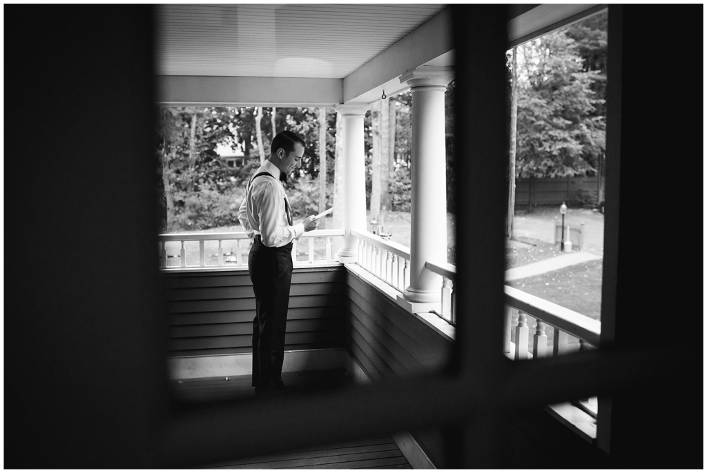York Harbor Inn Cliffs Groom reading note from bride